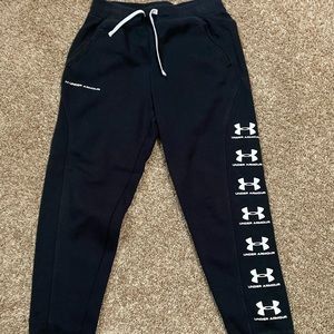 Youth under Armour pants